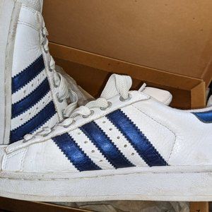 Adidas Superstar Navy Orig. in box worn few times Size 8.5 Womens